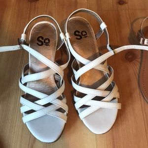 Women’s sandals